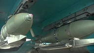 'Soi' uy lực siêu bom thông minh nặng 3 tấn của Nga