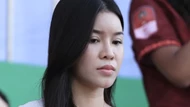 Camera tóm dính bạn gái sexy của thủ môn Văn Lâm, trên mạng nóng bỏng ngoài đời thế nào?