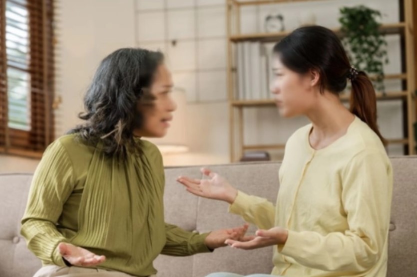 Lương hưu của mẹ 9 triệu/tháng nhưng anh cả đẩy cho chúng tôi chăm sóc, sau 2 tháng chung sống, tôi phải ngả mũ phục bái phục chị dâu