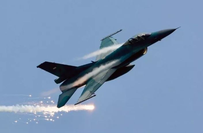 Ukraine đối mặt rủi ro khi dùng F-16 tấn công vào lãnh thổ Nga