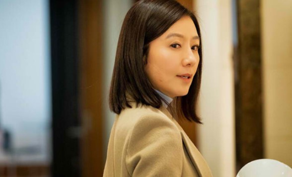 Sau khi em d&#xE2;u ng&#xE3; b&#x1EC7;nh n&#x1EB7;ng, c&#x1EA3; nh&#xE0; t&#xF4;i lao &#x111;ao ch&#x1EC9; v&#xEC; m&#x1ED9;t t&#x1EDD; gi&#x1EA5;y c&#xF4; &#x1EA5;y ch&#xEC;a ra