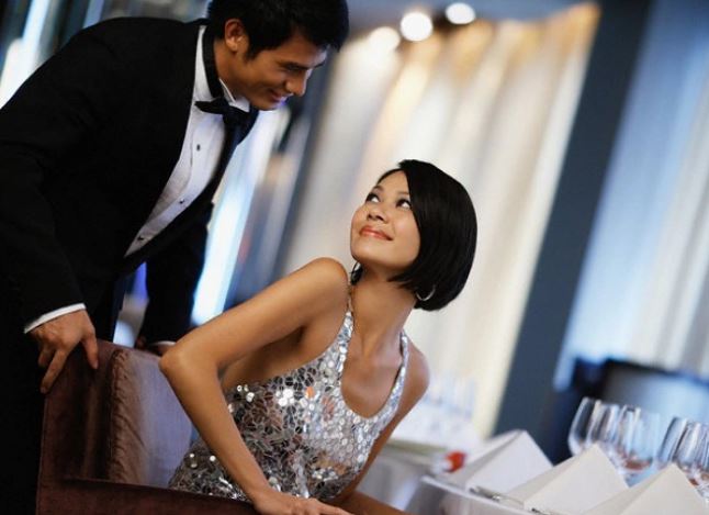 Mời bạn thân về nhà ăn cơm, tôi không ngờ lại khiến em trai chồng say mê như điếu đổ để giờ nằng nặc đòi tán tỉnh