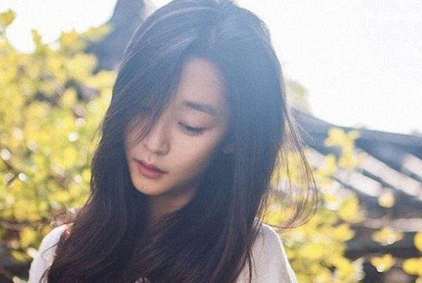 Chồng sắp cưới khoe chiếc giường tân hôn mấy chục triệu, em chưa kịp mừng thì đã phải cay đắng khi biết nguồn gốc chiếc giường ấy