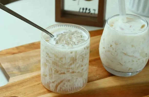 Ăn sầu riêng, đừng vứt vỏ đi vì đó là "báu vật": Đem làm thế này sẽ biến thành món thơm ngon, mát lạnh