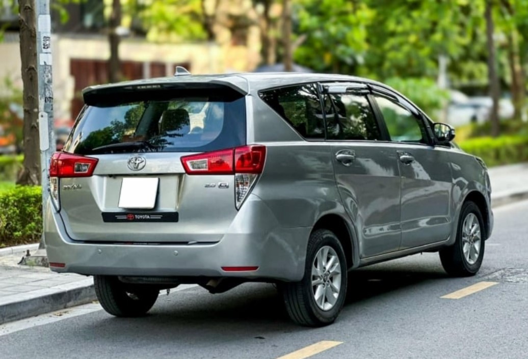 Toyota Innova bán lại với giá khó tin sau 8 năm lăn bánh