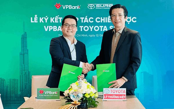 VPBank và Toyoto Sure hợp tác gia tăng đặc quyền cho khách hàng vay mua xe ô tô