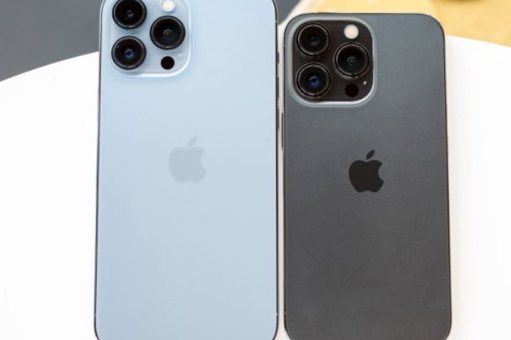 Bảng giá iPhone 13 Series tháng 6: iPhone 13 mới đập hộp rẻ như bèo, iPhone 13 Pro, Pro Max cũ đại hạ giá