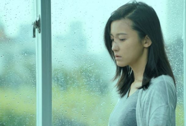 Mẹ chồng chỉ chăm dâu đẻ vào ban đêm nhưng lại đòi hỏi vô lý khiến chồng em nổi điên tuyên bố thuê người giúp việc ngay