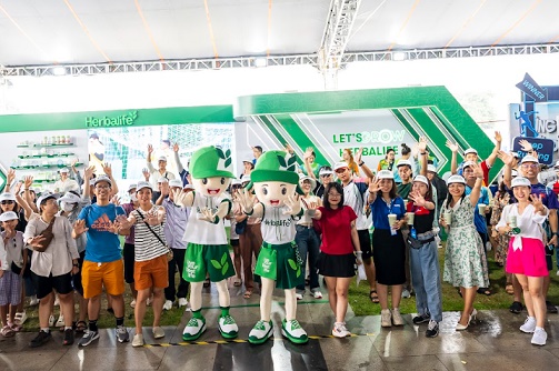 Khuyến khích lối sống năng động với chế độ dinh dưỡng lành mạnh