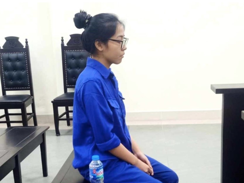 Cô gái lừa tiền tỷ của người yêu và nhóm bạn