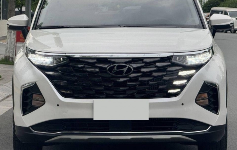 Hyundai Custin xuống giá khó tin sau chưa đầy 1 năm sử dụng