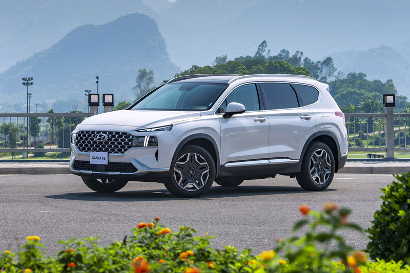 Loạt xe Hyundai giảm giá mạnh tại Việt Nam, cao nhất 100 triệu đồng