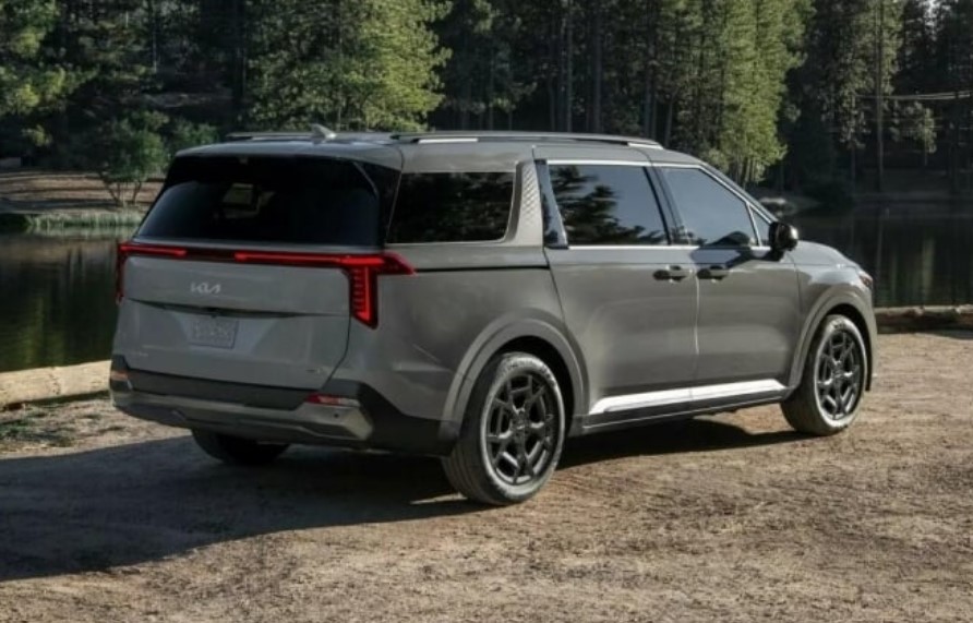 Kia Carnival 2025 bổ sung thêm bản tiết kiệm xăng, giá quy đổi từ hơn 900 triệu đồng