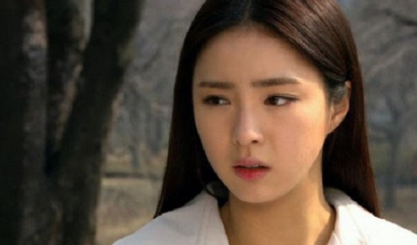 Ngày nào cô hàng xóm cũng lấy cớ để đi nhờ xe, bức xúc quá tôi đã gặp riêng để nói chuyện nhưng không ngờ cô ta lại thốt lên một câu "sét đánh"