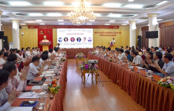 Chuyển đổi xanh: Cơ hội nhiều hơn thách thức nếu có bước đi phù hợp 