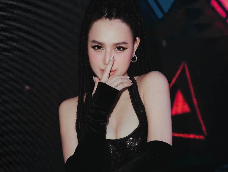 Ngắm số đo ba vòng 89-65-90cm của nữ DJ quyến rũ bậc nhất Việt Nam