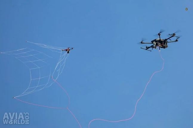 Nga dùng drone phóng lưới để bắt UAV Ukraine