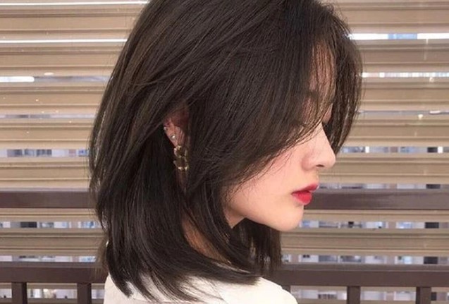 Bác hàng xóm đột ngột mang 20 cây vàng qua nhờ tôi cầm giúp và sau đó là cuộc cãi nhau dữ dội phía nhà bác vọng sang