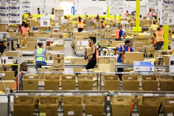 Để doanh nghiệp không 'chậm chân' trong cuộc chơi xuất khẩu trực tuyến