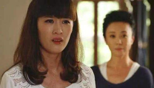 Con dâu sinh liền hai con gái, tôi khuyên đẻ đứa thứ 3 thì sững người trước thái độ của con