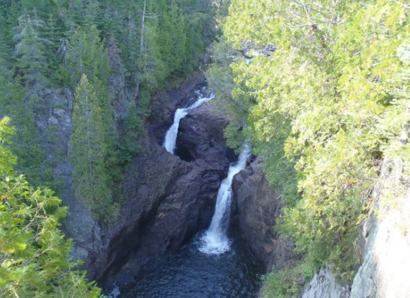 Bí ẩn rùng mình về thác nước ‘quỷ dữ’ tại Mỹ không thể lý giải