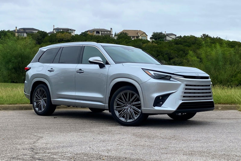 Toyota t&#x1EA1;m ng&#x1EEB;ng s&#x1EA3;n xu&#x1EA5;t Grand Highlander v&#xE0; Lexus TX