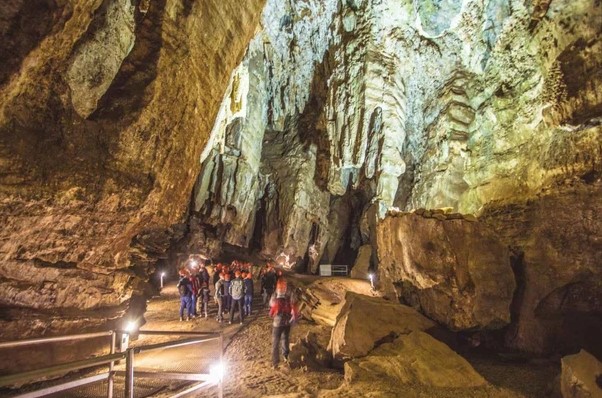 Phát hiện mộ cổ 200.000 năm không phải loài chúng ta tạo ra