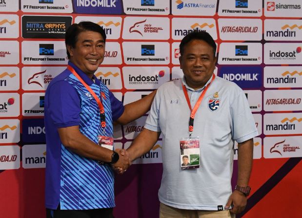 HLV Thái Lan chỉ thẳng sức mạnh của U16 Việt Nam ở bán kết