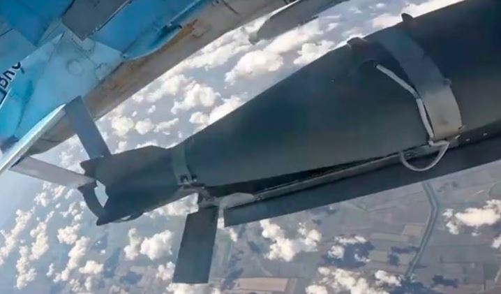 Ukraine có thể làm gì để đối phó “sát thủ bầu trời” của Nga?