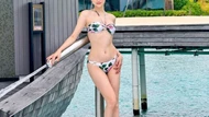 Hoa hậu Hương Giang khoe body chuẩn đến từng centimet khi diện bikini 2 mảnh