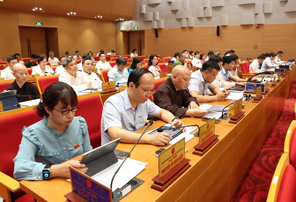 Hà Nội thông qua nghị quyết thúc đẩy động lực tăng trưởng mới