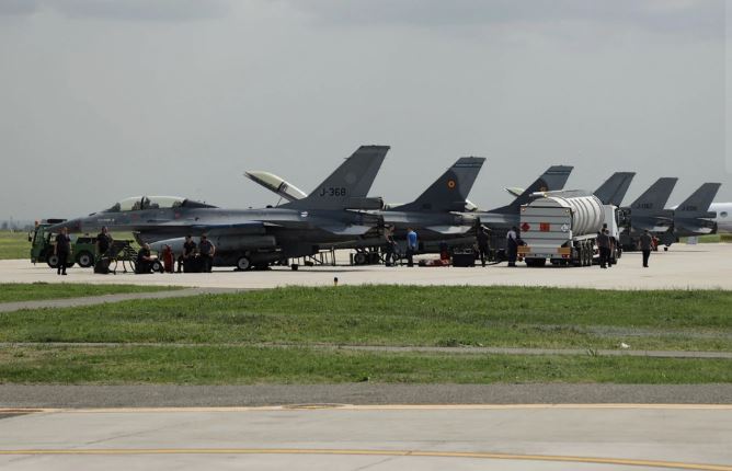 Hà Lan sắp bàn giao chiến đấu cơ F-16 cho Ukraine