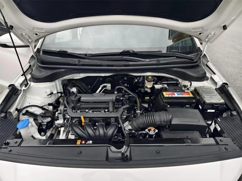 Hyundai Accent 2023 chạy ‘lướt’ 1 năm rao bán với giá khó tin 491651