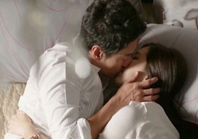 Vợ sinh con gái, chồng lén lút với bạn thân để có con trai, ngày bắt tại trận mà tôi điếng hồn kinh ngạc