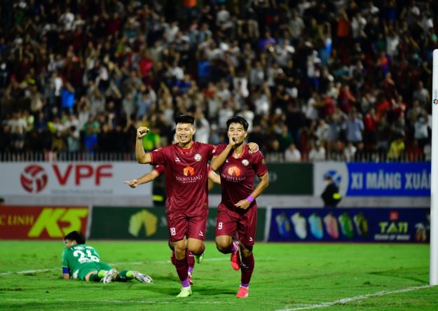 Tiền đạo Hà Đức Chinh có bước ngoặt lớn trong sự nghiệp