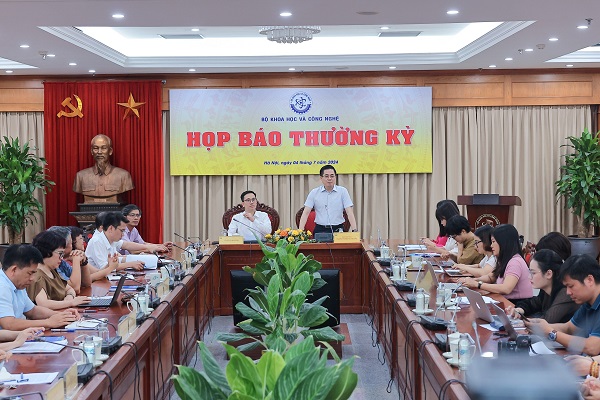 Tăng cường hợp tác quốc tế về khoa học công nghệ