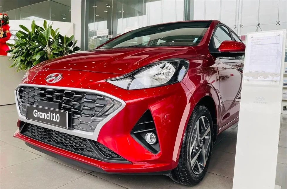 Giá lăn bánh Hyundai Grand i10 đầu tháng 7/2024 'rẻ như rau', sẵn sàng 'hạ đo ván' Kia Morning ảnh 3