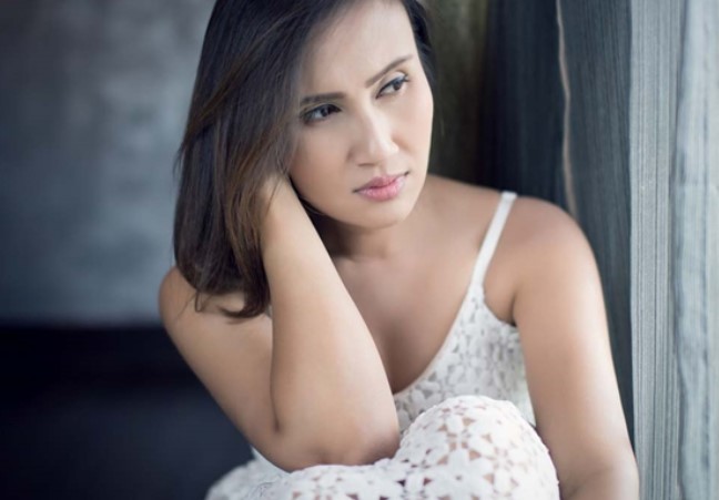 Nói chuyện với hàng xóm vài câu, chồng đã rút ngay 1 triệu cho luôn, tôi tức tối đòi cầm tiền thì đau đớn biết sự thật bấy lâu nay anh giấu kín