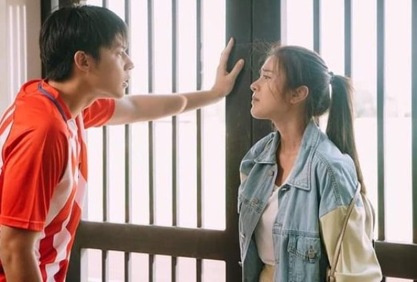 Cuối tuần vợ đòi đi chơi nhưng tôi từ chối, để rồi phải tức điên nhìn người hàng xóm đi cùng cô ấy