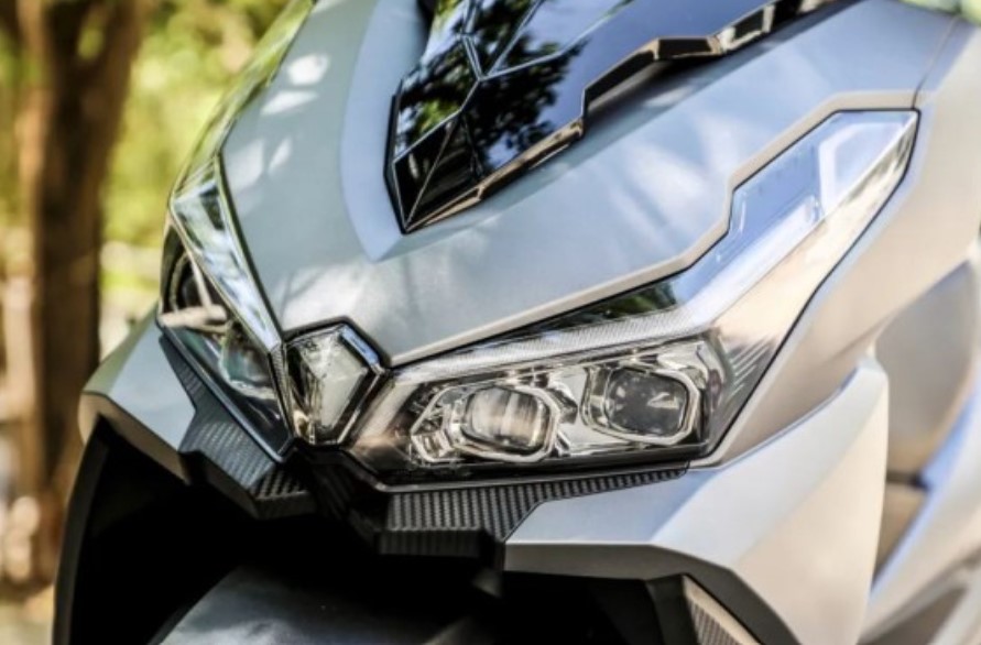 L&#xE3;ng qu&#xEA;n Honda Air Blade, d&#xE2;n t&#xEC;nh s&#x103;n &#x111;&#xF3;n &#x2018;t&#xE2;n binh&#x2019; xe ga gi&#xE1; 44 tri&#x1EC7;u &#x111;&#x1ED3;ng, c&#xF3; ABS 2 k&#xEA;nh nh&#x1B0; SH