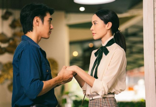 Xa nhà cả năm nhưng vợ lại sắp sinh con, tôi như hoảng hồn khi nghe vợ giải thích mọi chuyện