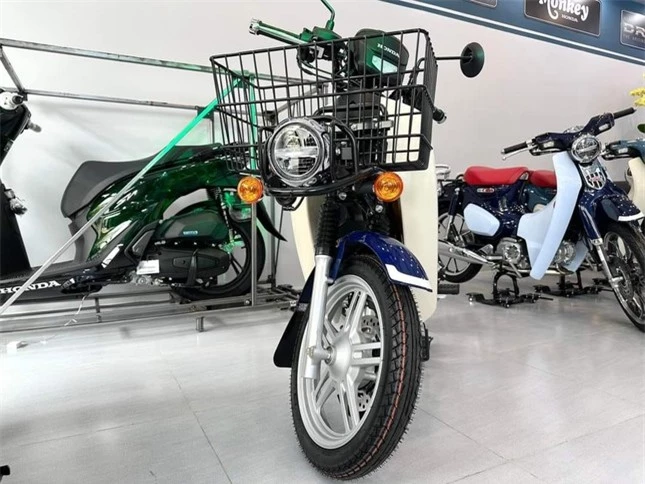 Honda Super Cub Pro đầu tiên về Việt Nam, giá hơn 100 triệu đồng ảnh 2