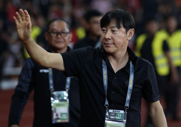 LĐBĐ Indonesia ra 'lệnh khẩn' với HLV Shin Tae Yong