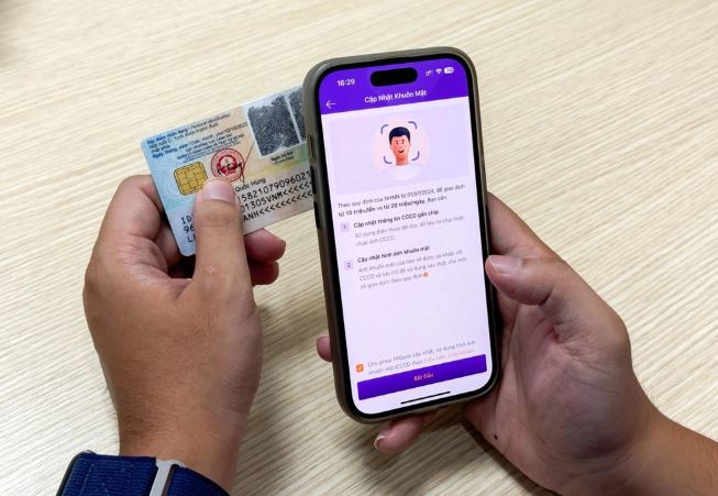 Cách đặt CCCD đúng vị trí NFC trên điện thoại để xác thực sinh trắc học