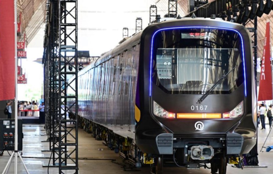 Trung quốc chế tạo tàu sợi carbon đầu tiên trên thế giới