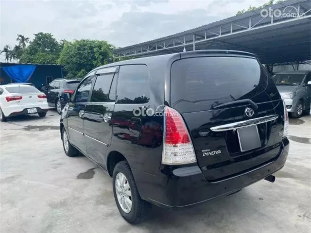 toyota-innova-4