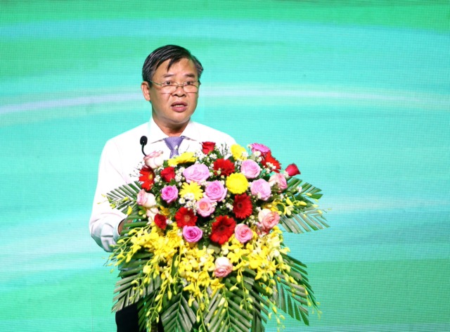 Ông Trương Cảnh Tuyên - Phó Chủ tịch Thường trực UBND tỉnh Hậu Giang phát biểu khai mạc giải Marathon quốc tế “Vietcombank Mekong Delta” tỉnh Hậu Giang lần thứ 5 năm 2024.