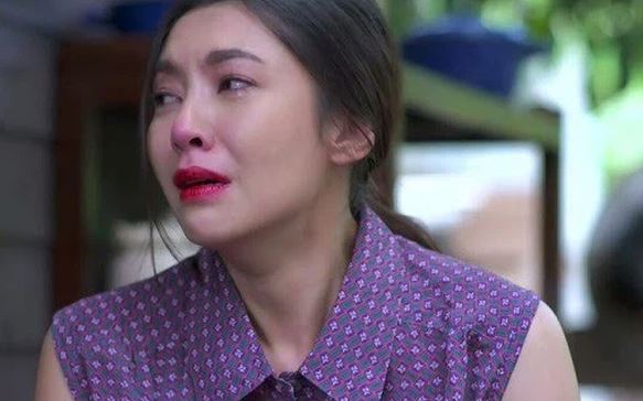 Đang bất lực nhìn chồng cũ chiếm lấy căn nhà, bỗng mẹ chồng bước ra trước tòa nói một điều khiến tôi kinh ngạc