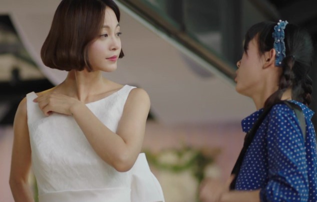 Chụp ảnh cưới vô tình gặp người yêu cũ, anh ta "mặt dày" khiêu khích nào ngờ bị chồng tôi đáp trả một câu mà ê chề xấu hổ