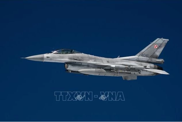 Chiến đấu cơ F-16 tham gia cuộc tập trận của NATO ngày 4/7/2023. Ảnh: AFP/TTXVN